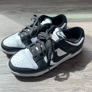 Nike Panda Dunks